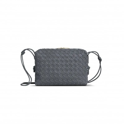 BOTTEGA VENETA MINI LOOP CAMERA BAG 680256V1G111233 (25*18*11cm)
